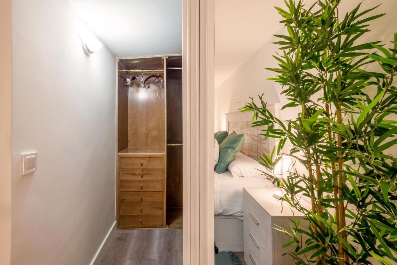 1 Bedroom 1 Bathroom Furnished - Lavapies - Duplex Madrid Eksteriør billede
